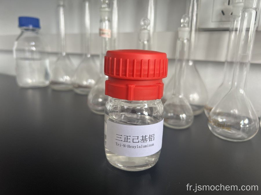 Réactif chimique solution tri-n-hexyluminium