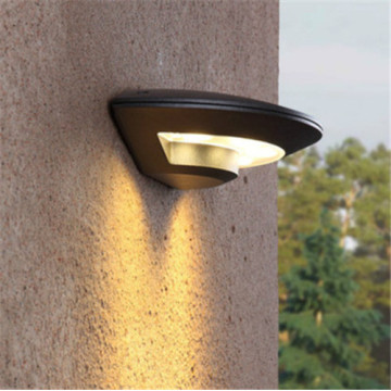 Morden Black Feature LED Outdoor Wall Light