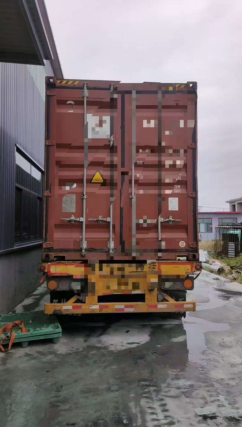 Quality Wins Repeat Customers! 10 Containers of Rislife Tires Shipped Overseas in a Single Batch