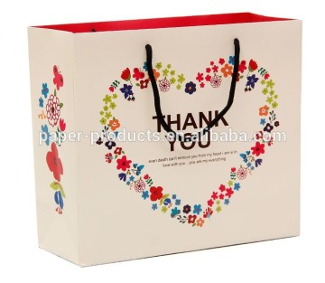 folded gift packaging box