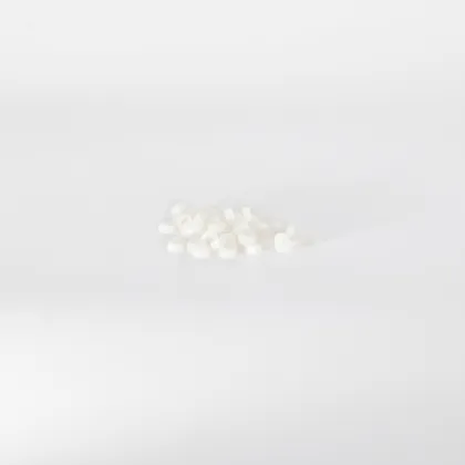 Car mounted flat antenna