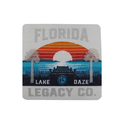 Label silikon perak dicetak pada lapisan tenunan