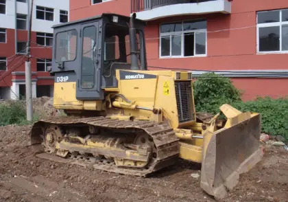 used  d31p-20 komatsu bulldozer