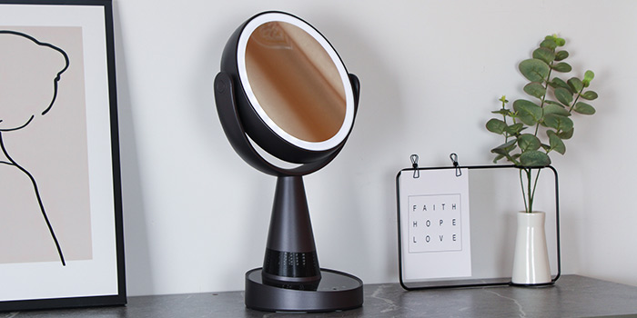 small pocket mirror