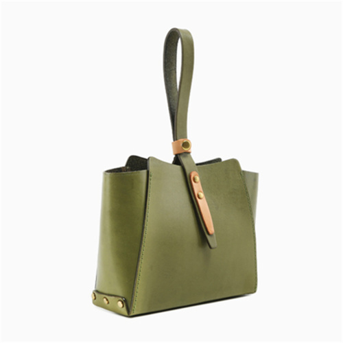 Bolso de trapecio de cuero de grano de grano curtido de verduras