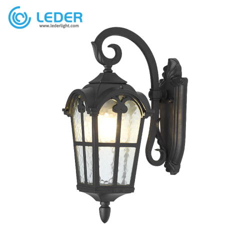 LEDER Classic Metal Outdoor Wall Lamp