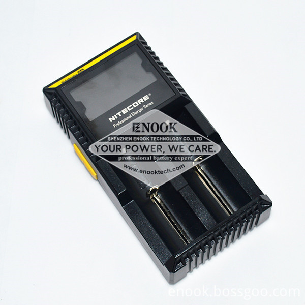 Nitecore D2 smart universal battery multi-charger