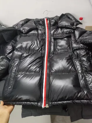 2023 Designer Hooded Goose Down Waterproof Winter Jacket for Men and Women