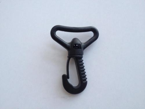 Triangle Ring Spring Clasp All Plastic
