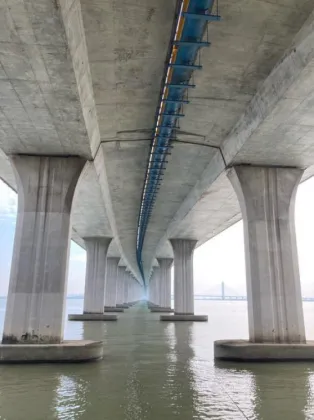 Bridge pier powder coating