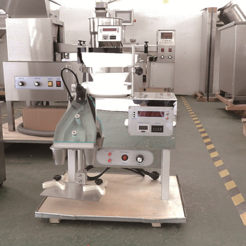 China Semi Automatic Table Top Tablet Capsule Counting Machine Factory