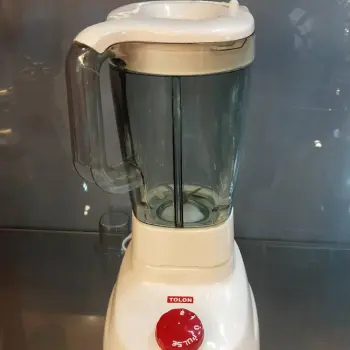 3 IN 1 plastic container material blender