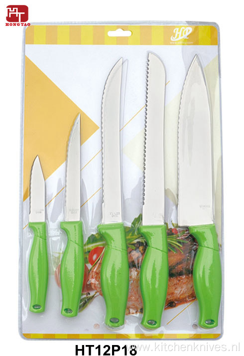 Plastic handle knife set