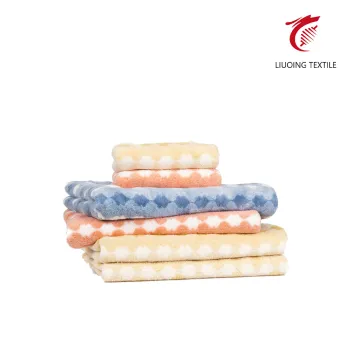 Coral Fleece Cone Pattern Towel