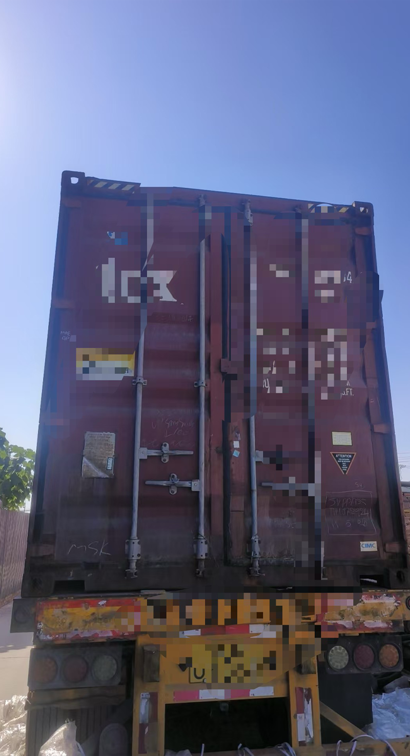 Two Containers of LKL Tires Bound for South America! Richlife Accelerates Its Overseas Market Expansion Setting sail to pursue dreams across the ocean!