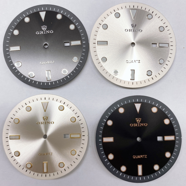 Immergere il quadrante di orologio con super luminio