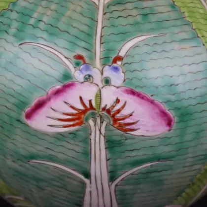 Antique Qing Dynasty Cabbage Pattern Porcelain Vase for Home Decor