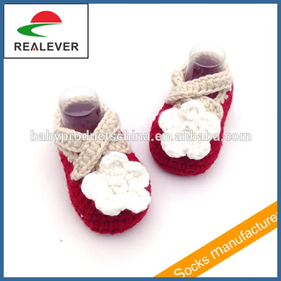 Newborn red cute girl handmade crochet baby shoes