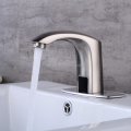 Touchless ავტომატური Faucet სენსორი Tap Smart Hands უფასო