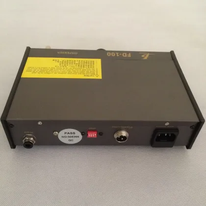 high-precision Semi-Automatic Glue Dispenser/Dispensing machines / plastic injection machine