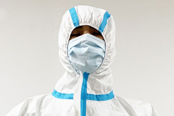 Disposable Non-woven Pe Coated Isolation Gown Universal Size