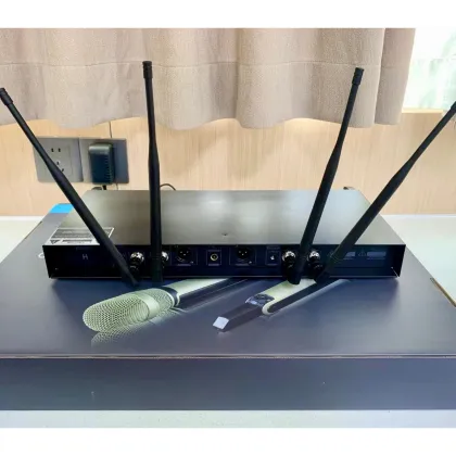 SKM9000 Blue Screen True Diversity UHF Professional Wireless Microphone