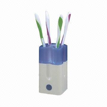 Toothbrush Sanitizer for whole family, toothbrush sterilizer can dry the toothbrush automatically