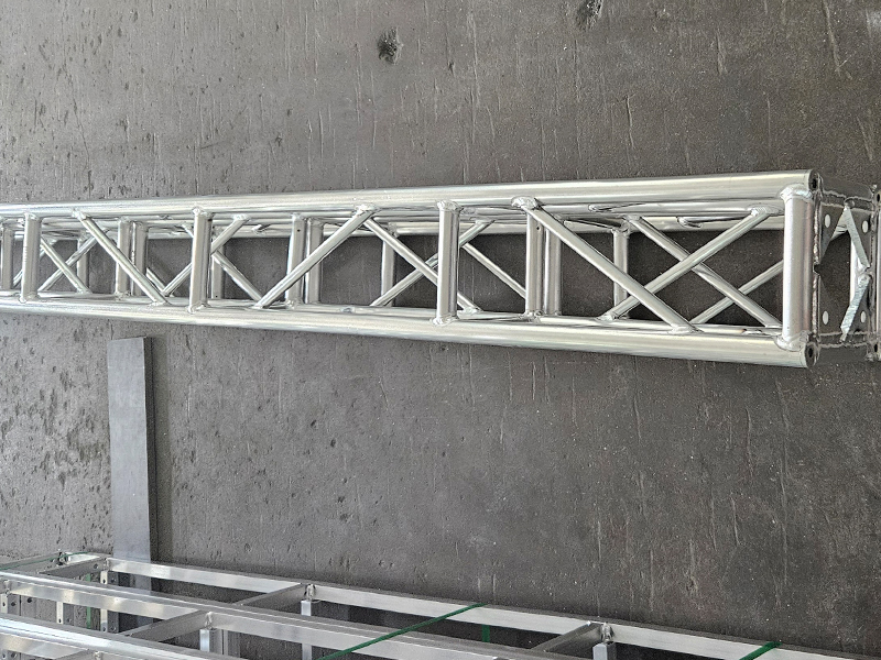 Sistema de armazón de tubo redondo Round Tube Truss System