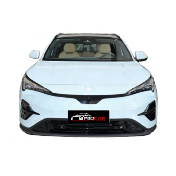 2024 ARCFOX αT5: سيارات الدفع الرباعي الكهربائية 2WD الأنيقة متوسطة الحجم - EV الصيني الجديد EV