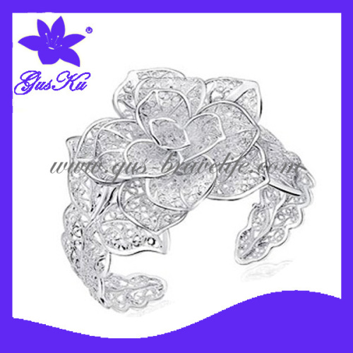 2014 Gus-Cbl-073 Fashion and Classic Flower Bangle