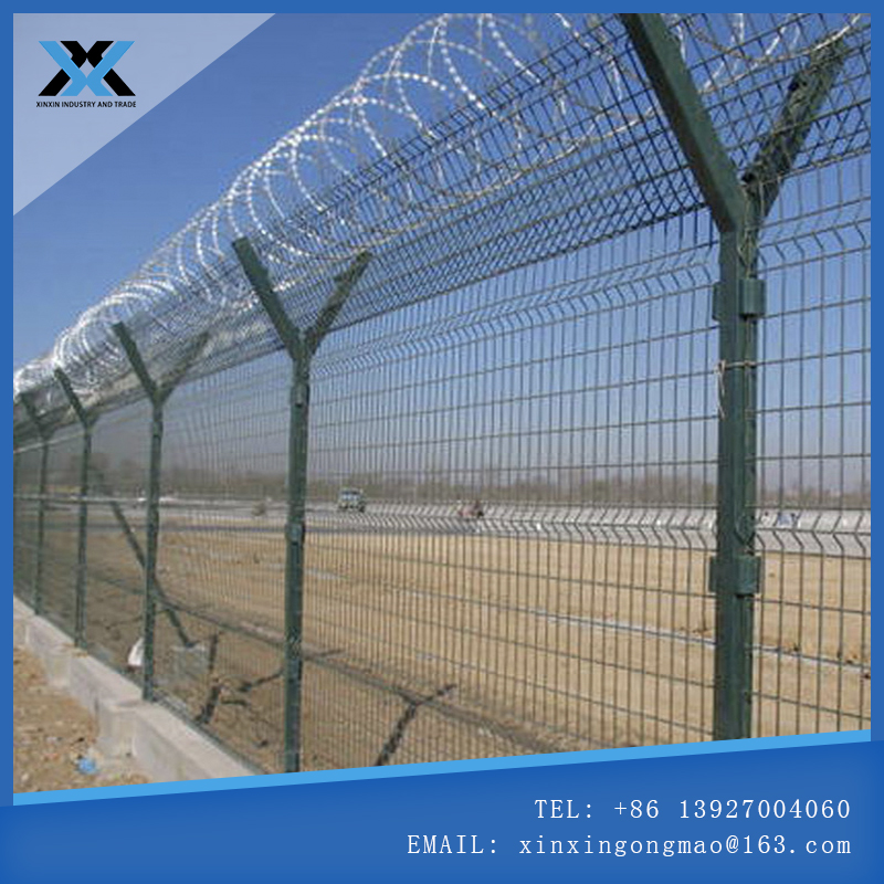 High security airport fence