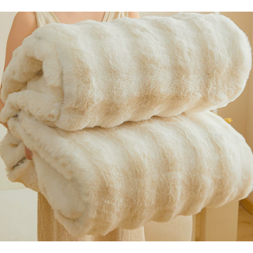 Manta composta de pele artificial