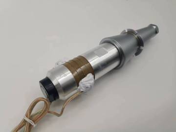 15KHz 2600W Long Horn Ultrasonic Oscillator