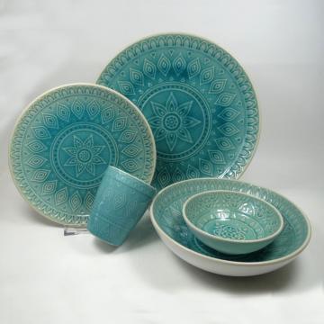 Round Stoneware Dinnerware Set