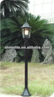 Garden pole light
