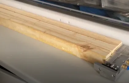 Automatic Miter Saw Triangle Wood Sawing Machine