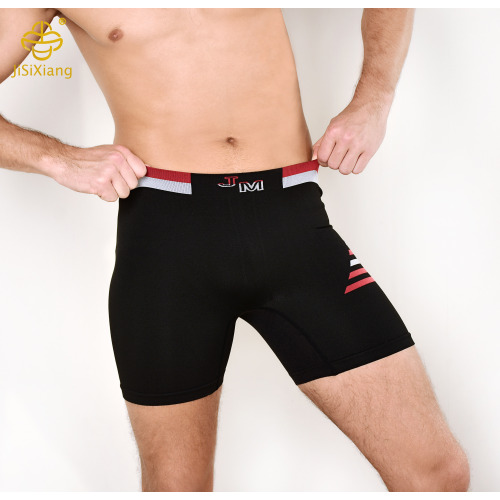 남성의 원활한 꽉 끼는 장착 및 확장 된 권투 선수 브리프