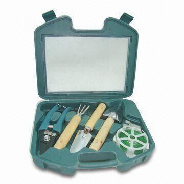 Garden Tool Set with Scissors, Shovel, Narrow Shovel and Rake, Made of Iron and PP