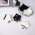 Meias leves para senhora