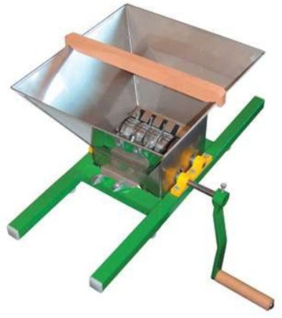 Hot Selling Homemade Manual Grape Crusher Apple Crusher Fruit Crusher