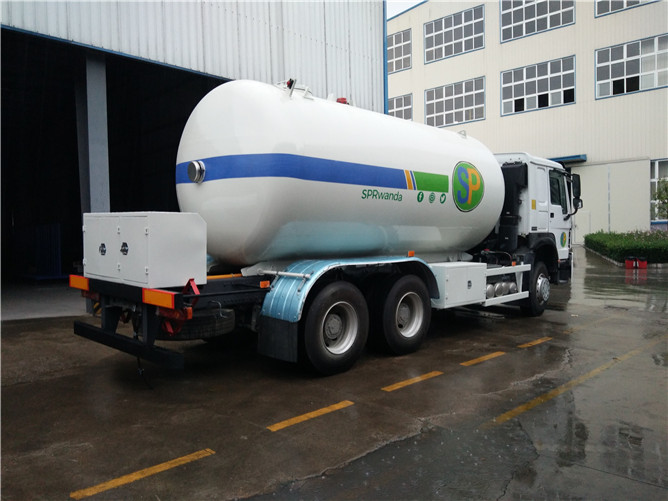 6500 جالون شاحنة Sinotruk LPG Tanker Truck