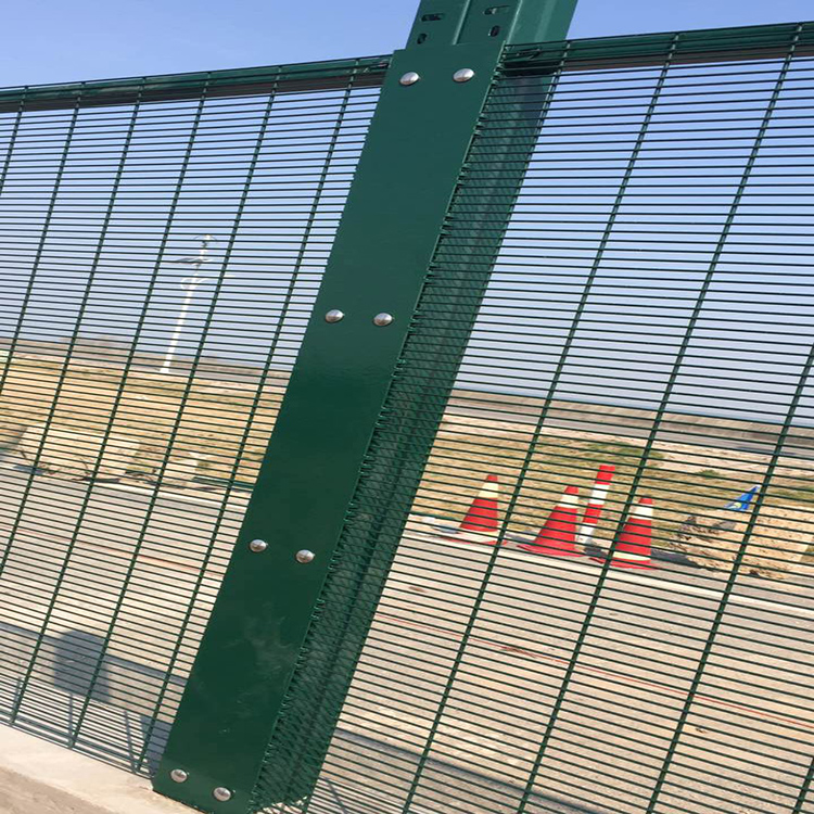 Welded mesh security fences