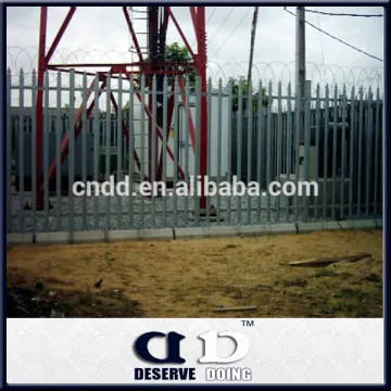 Hot dipped galvanized palisade fencing