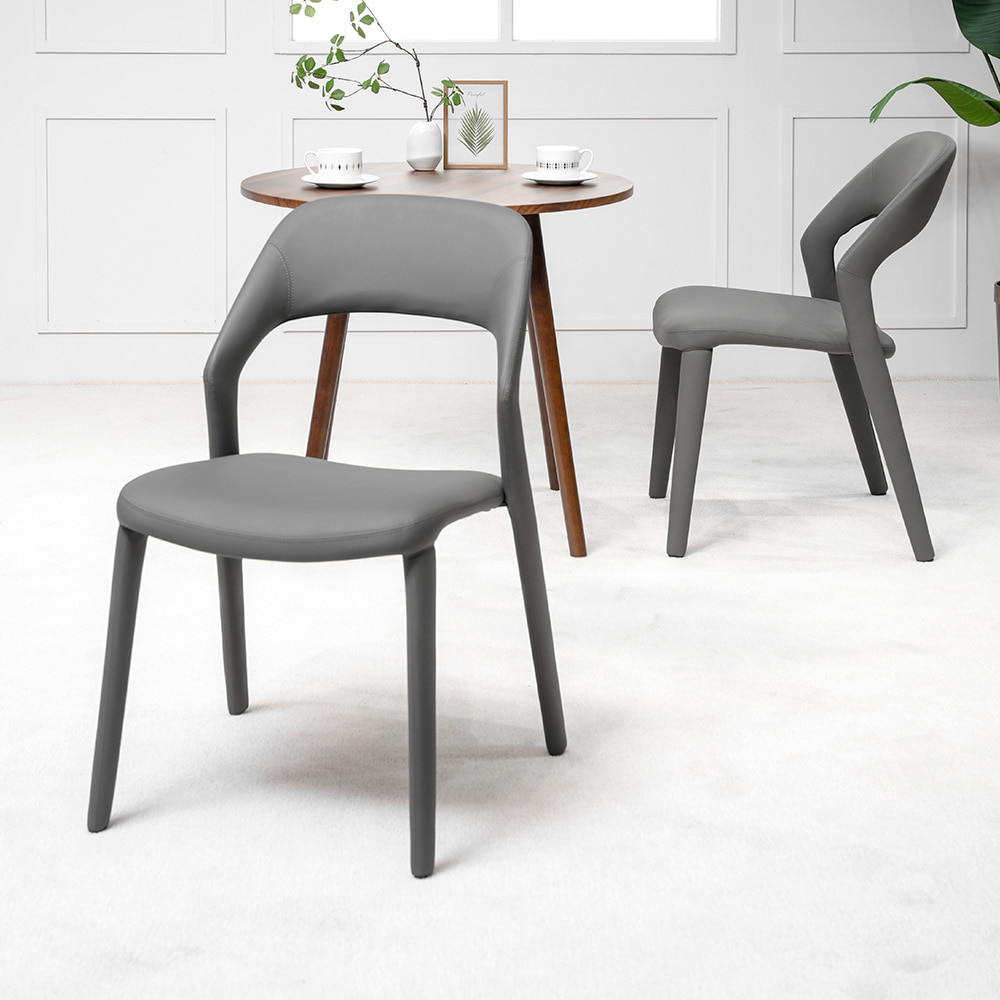 Italian minimalist dining chair