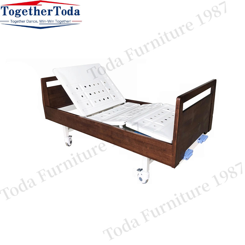 Manual double-shake solid wood nursing bed