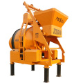 Transit Mobile Concrete Mixer Truck con tanque