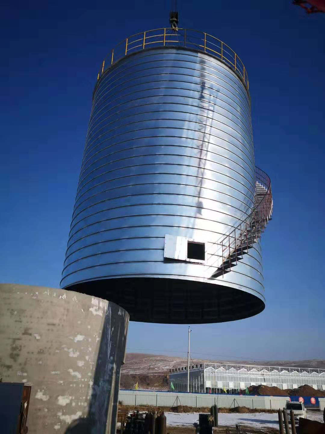 Precision metering cement mixing system