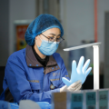 high quality nitrile gloves factory price