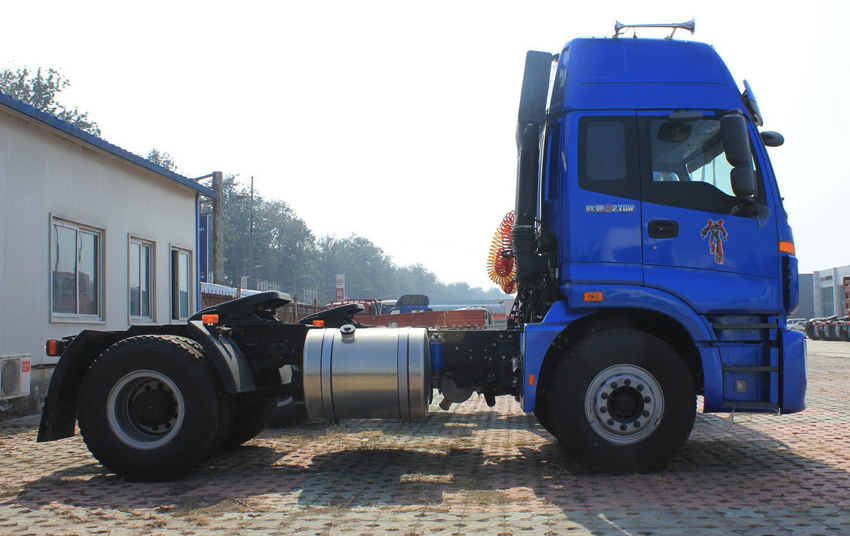 FOTON tractor truck