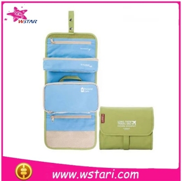 Round Shape Popular Quality Glossy PVC Cosmetic Bag with Pink Color